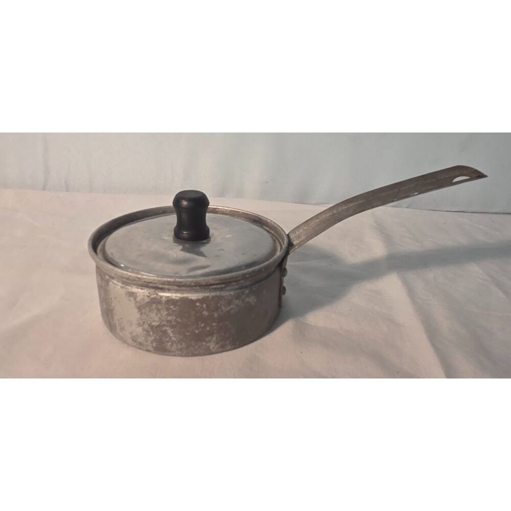 Vintage Mini Saucepan Pot w/ Lid Wood Handle Toy Kitchen Decor